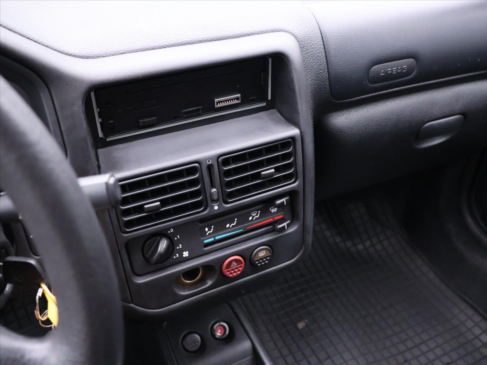 Peugeot 106