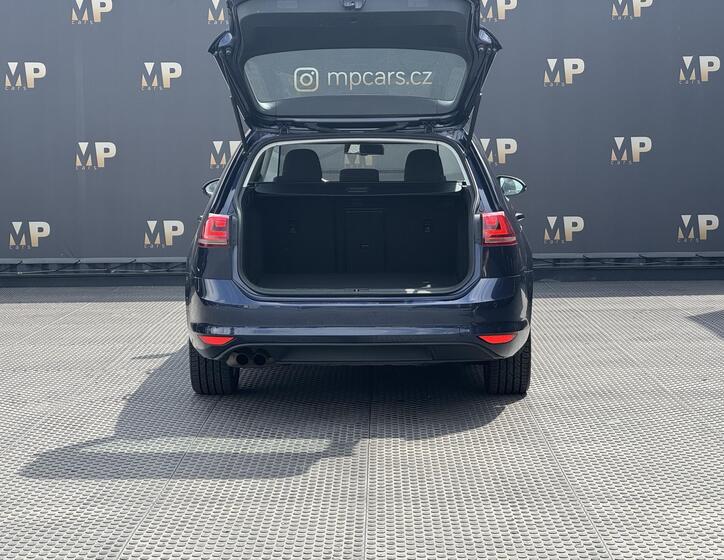 Volkswagen Golf 9