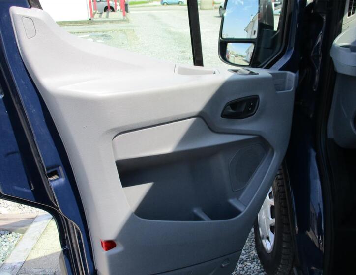 Ford Transit 14