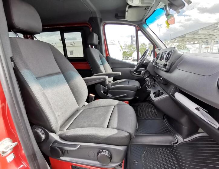 Mercedes-Benz Sprinter 7