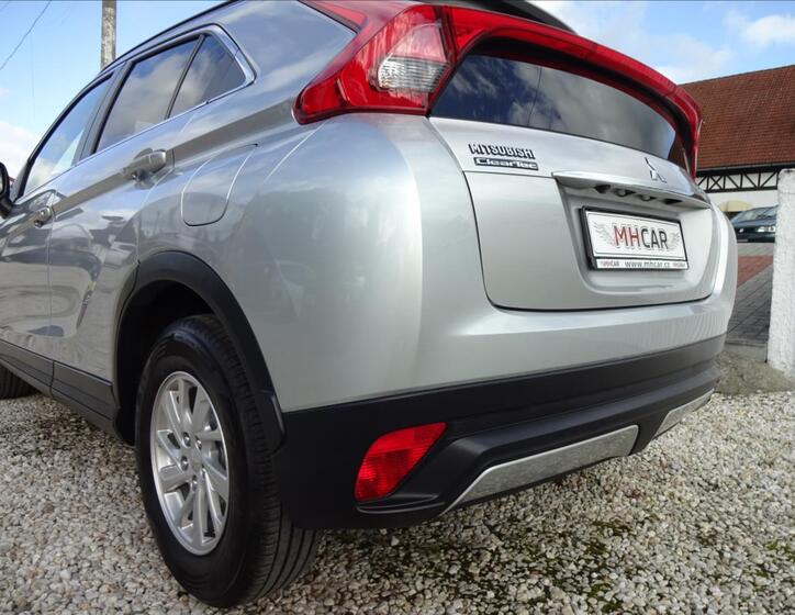 Mitsubishi Eclipse Cross 14