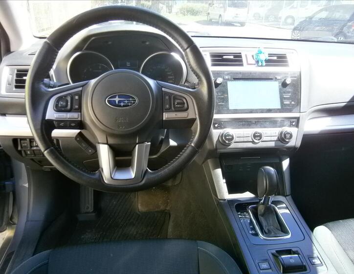 Subaru Legacy 11