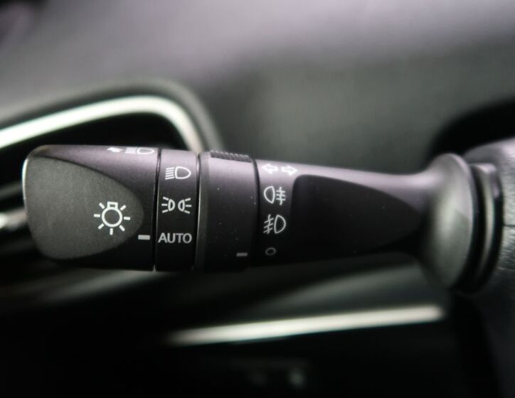 Toyota Prius 30