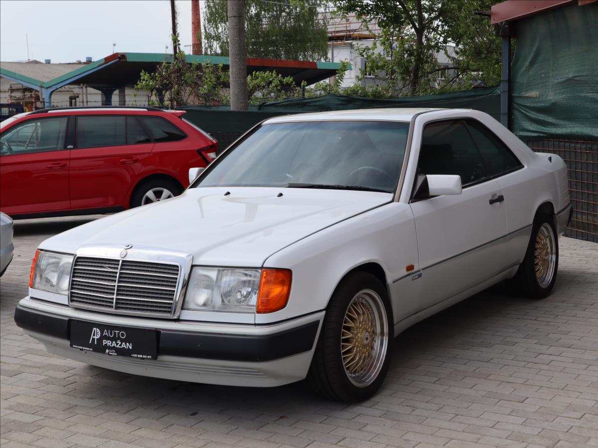 Mercedes-Benz 200