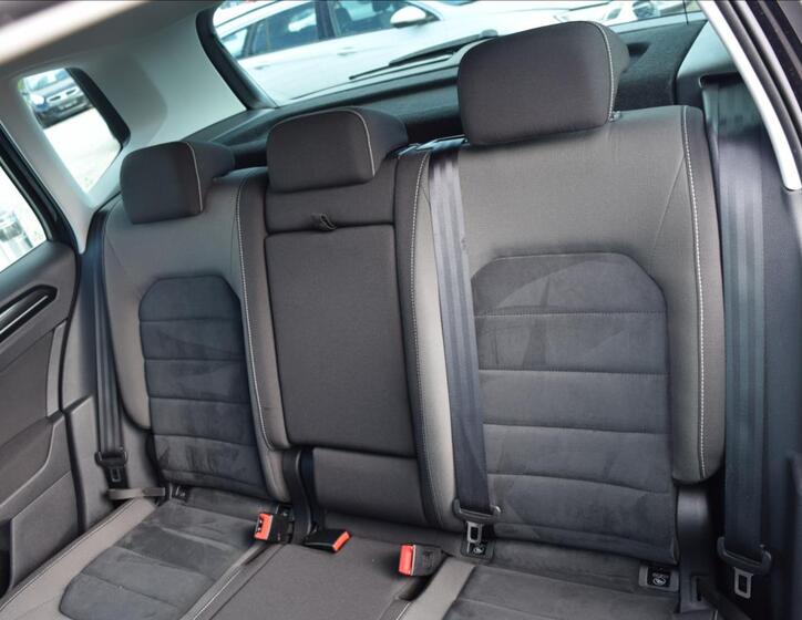Volkswagen Golf Sportsvan 17