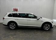 Volkswagen Passat 10