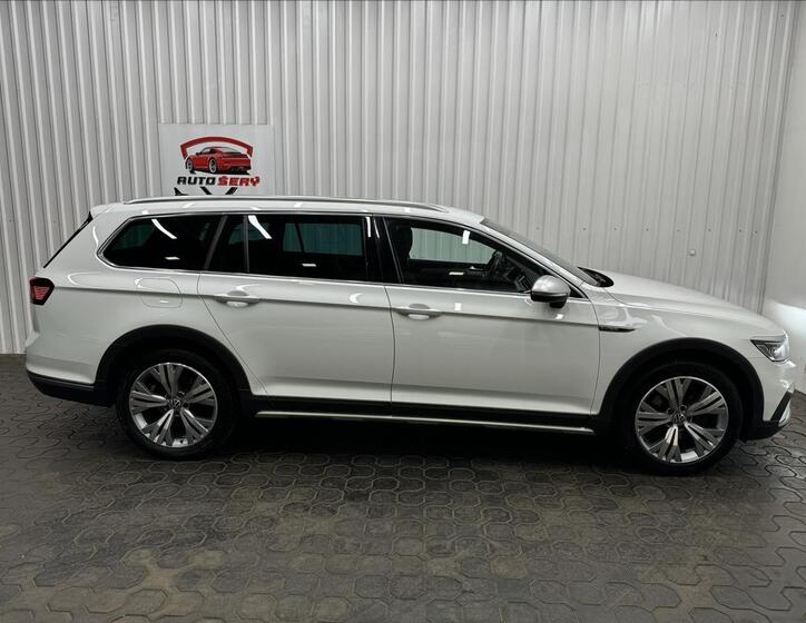Volkswagen Passat 10