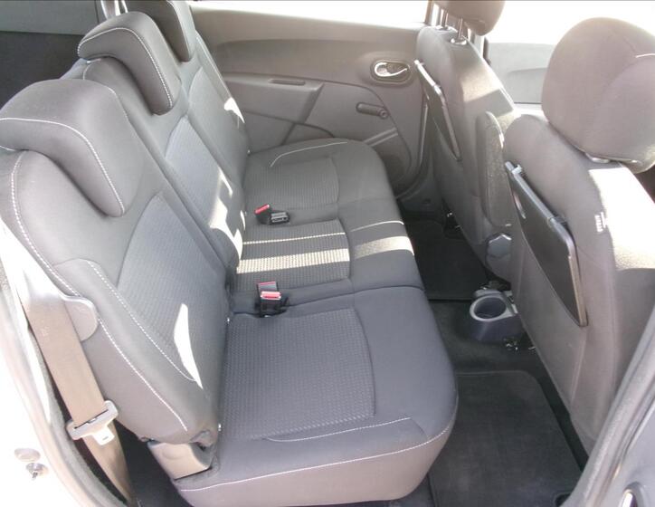 Dacia Lodgy 10