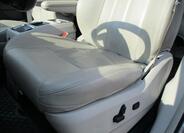 Chrysler Town & Country 25