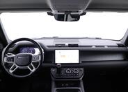 Land Rover Defender 26