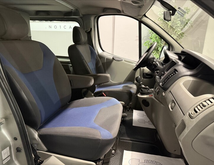Renault Trafic 14