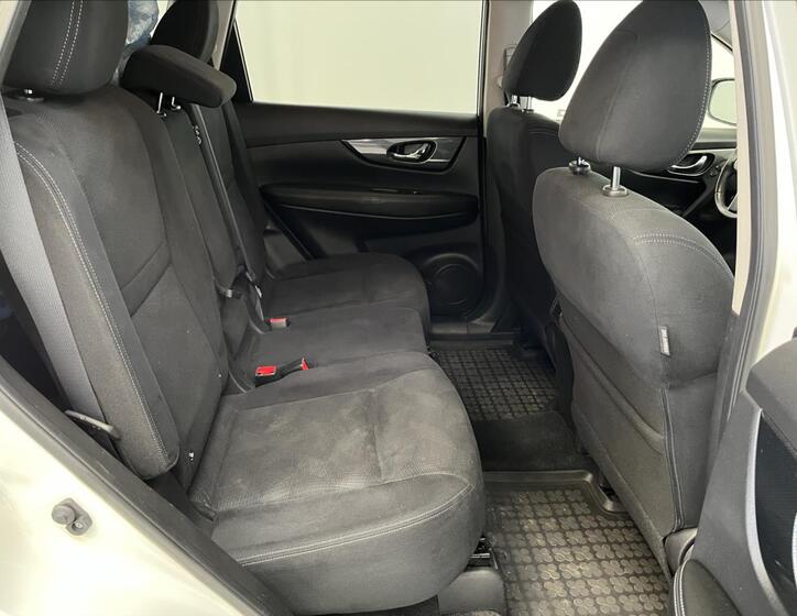 Nissan X-Trail 23