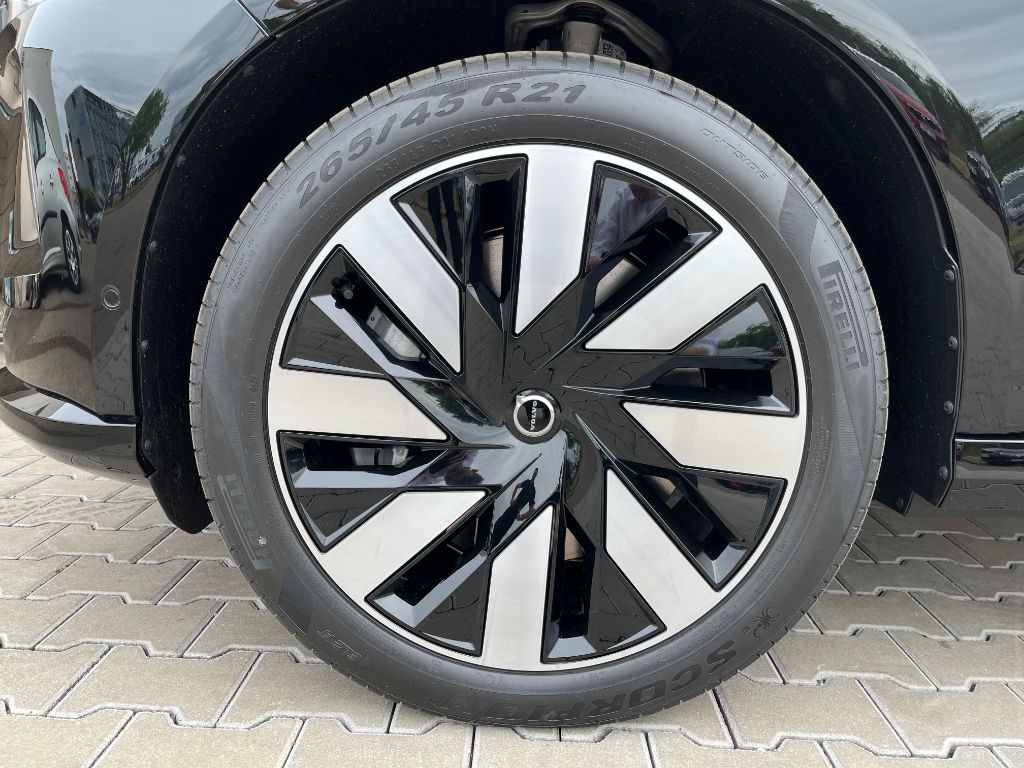 Volvo EX90