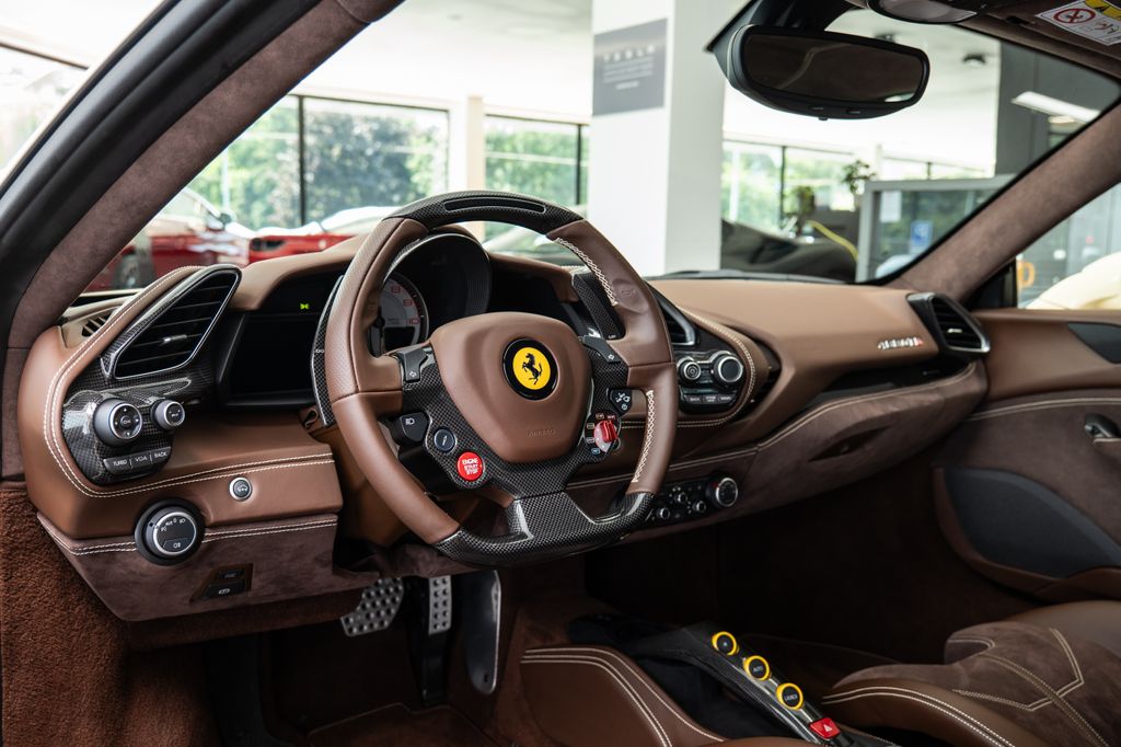 Ferrari 488