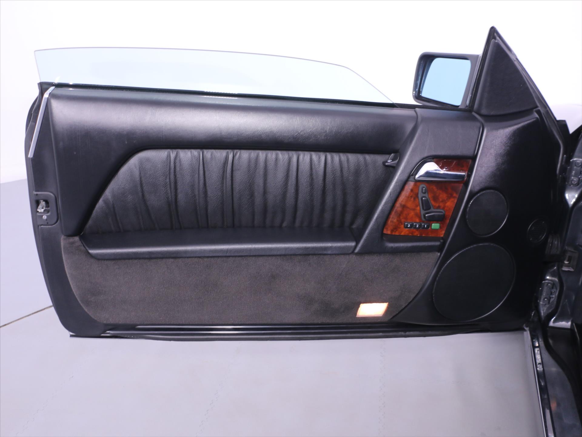 Mercedes-Benz SL