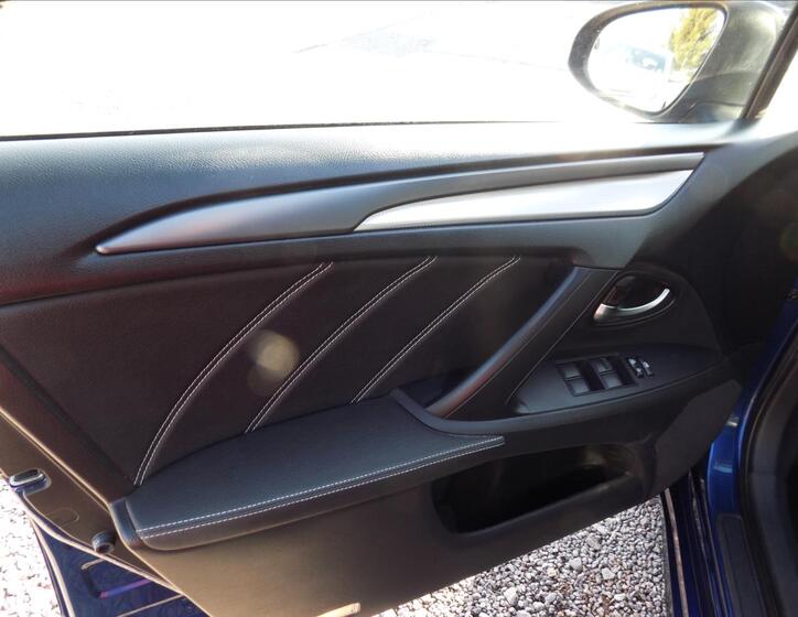 Toyota Avensis 23