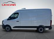 Nissan Interstar 8
