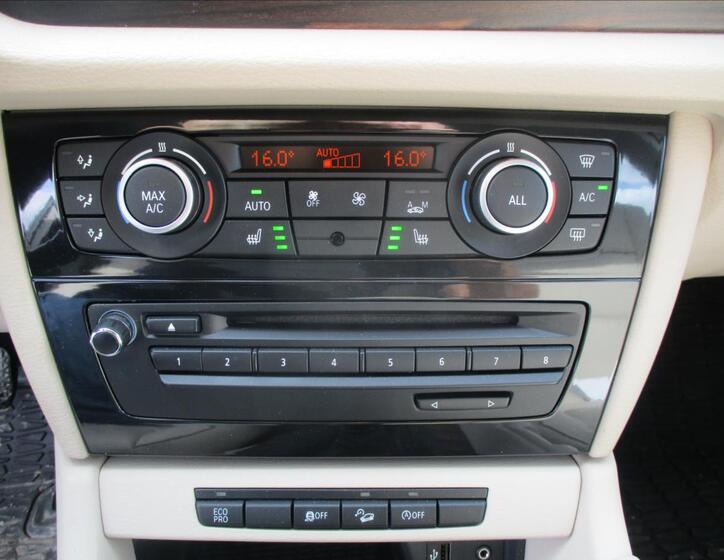 BMW X1 21