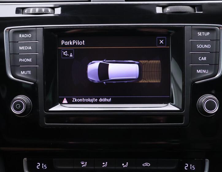 Volkswagen Golf 25