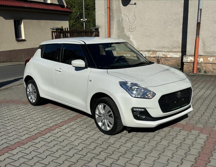 Suzuki Swift 1