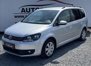 Volkswagen Touran 1