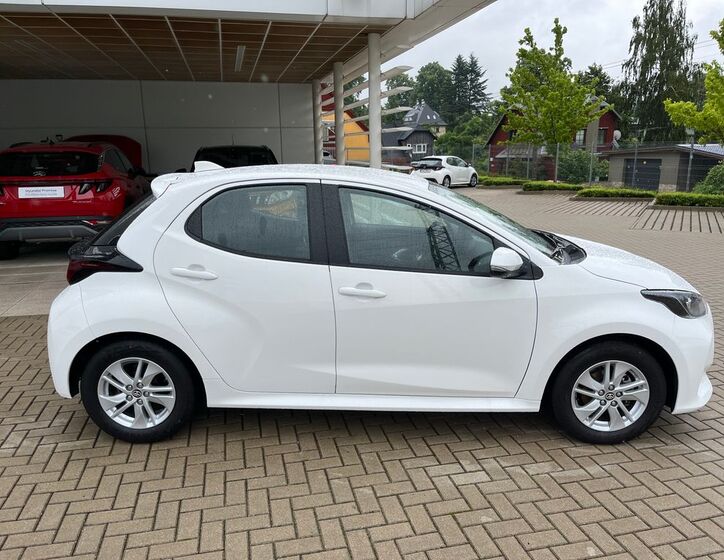 Toyota Yaris 7