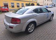 Dodge Avenger 11