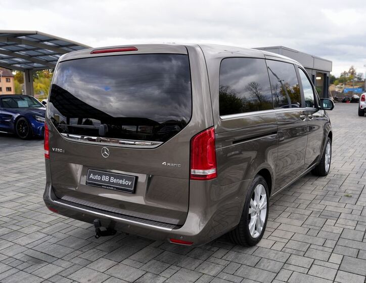 Mercedes-Benz Třídy V 6
