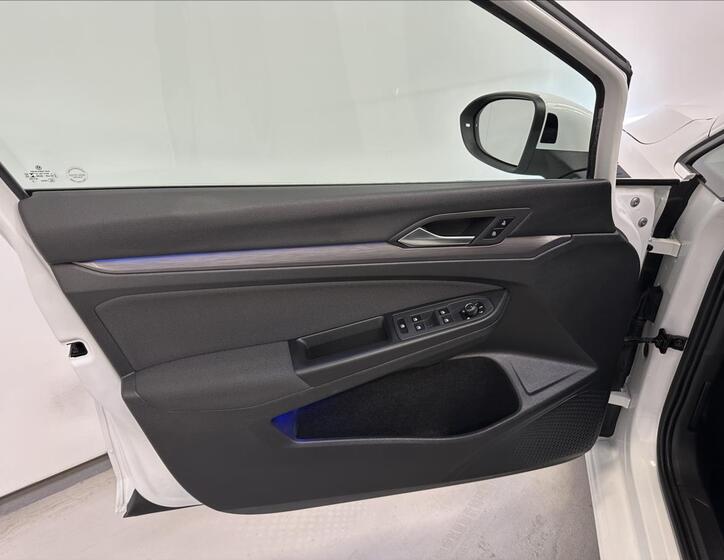 Volkswagen Golf 28