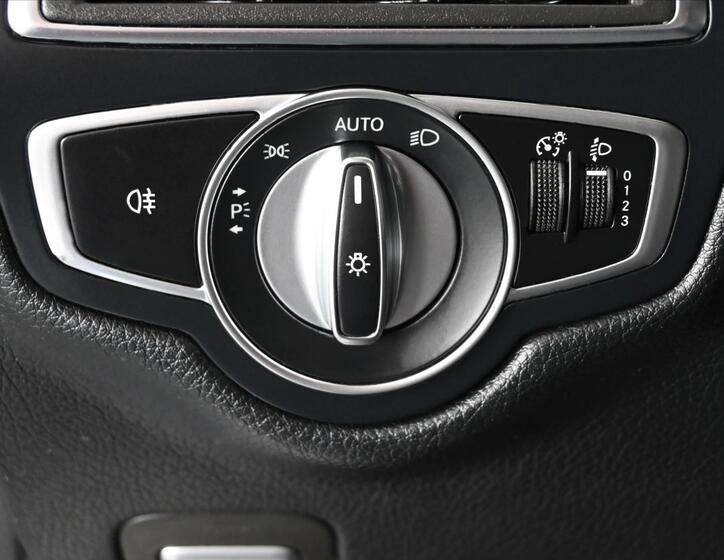 Mercedes-Benz GLC 27