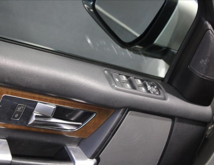 Land Rover Discovery 12