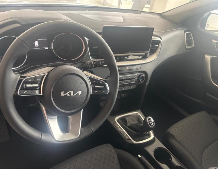KIA Ceed 4