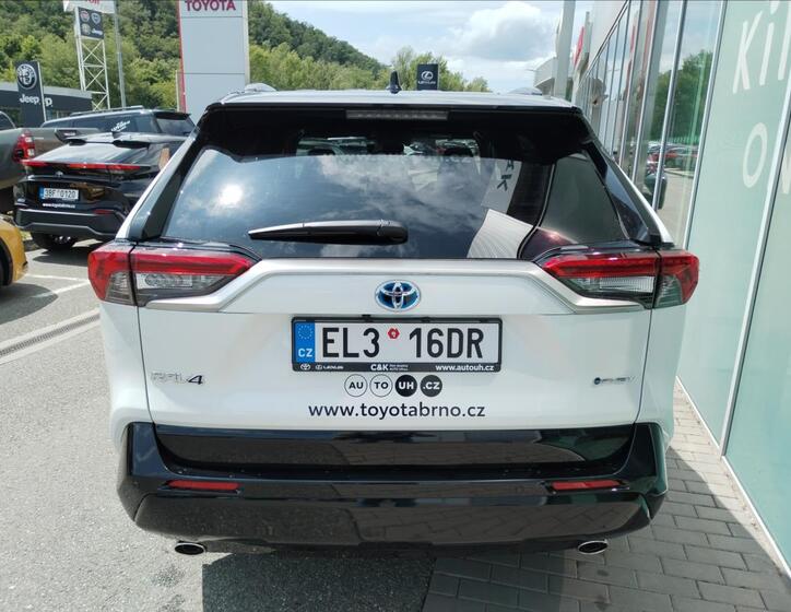 Toyota RAV4 6