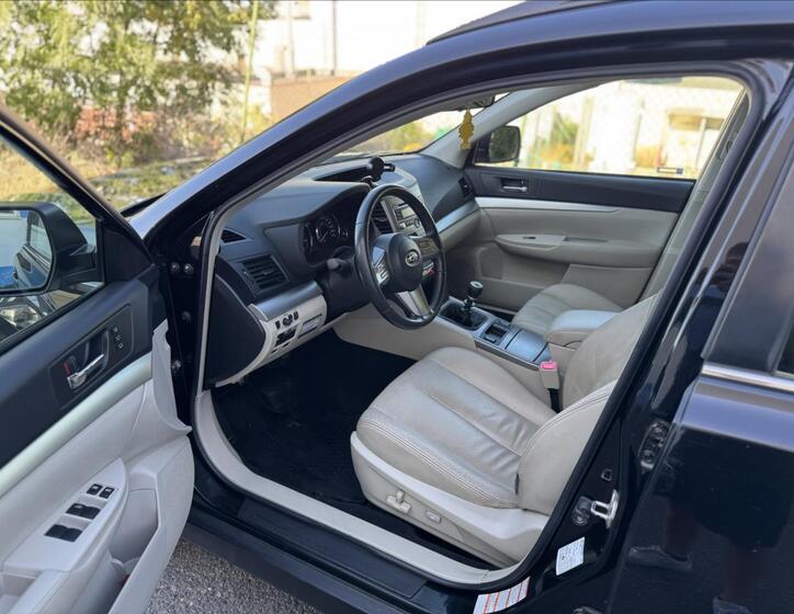 Subaru Legacy 9