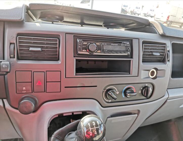 Ford Transit 9