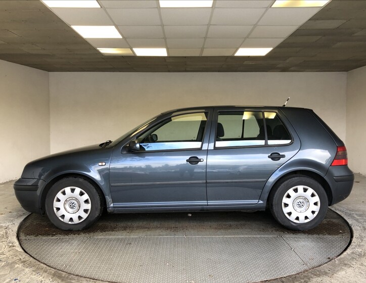 Volkswagen Golf 4