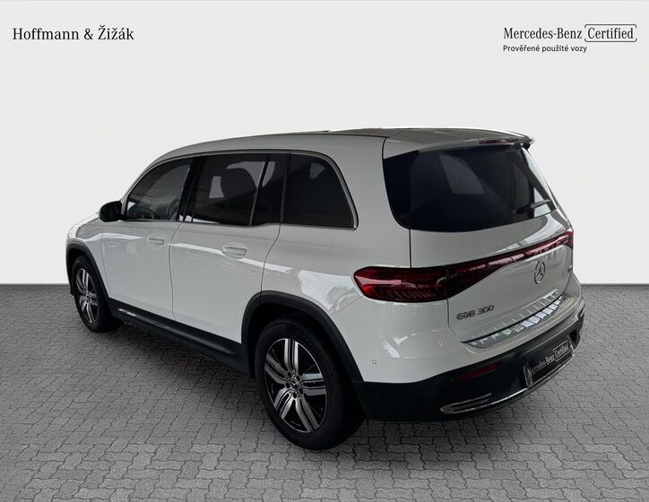 Mercedes-Benz EQB 7