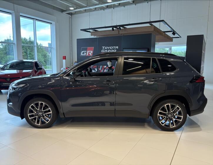 Toyota Corolla Cross 4