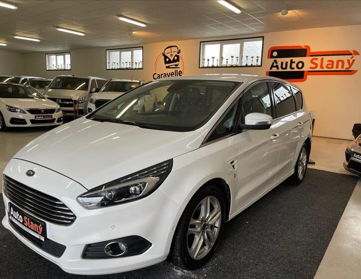 Ford S-MAX 1