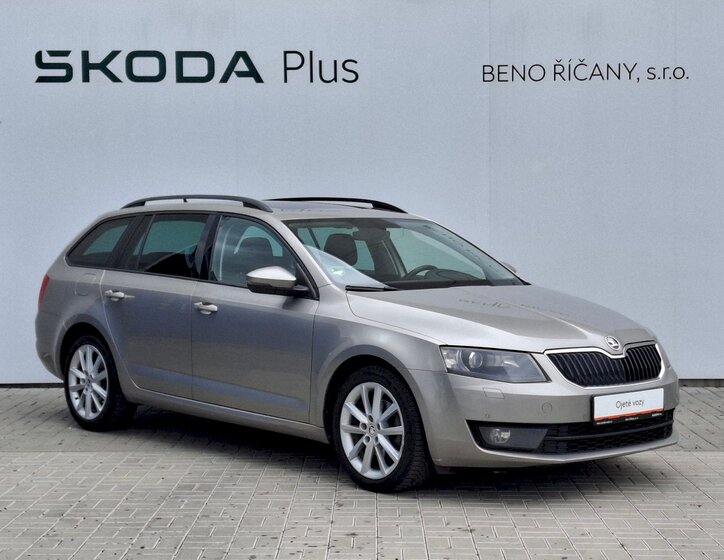 Škoda Octavia 10