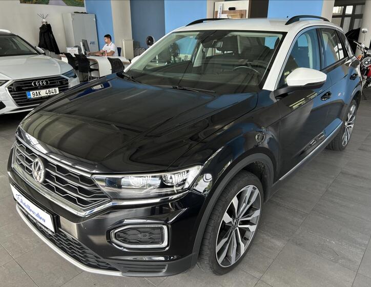 Volkswagen T-Roc 3
