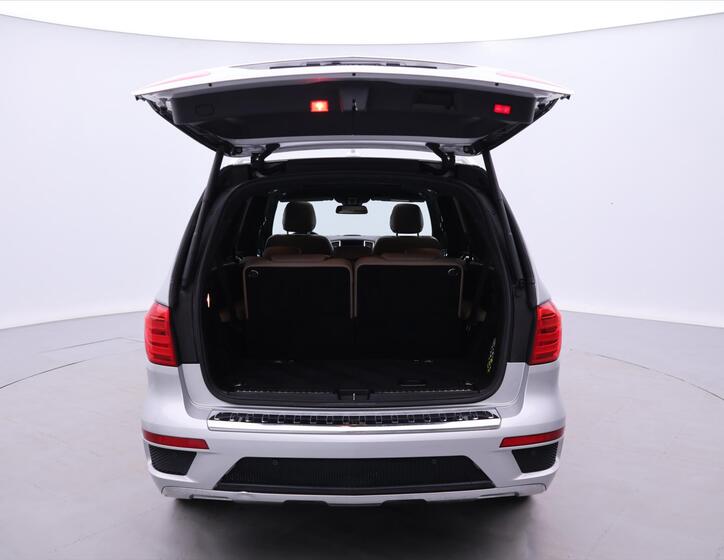 Mercedes-Benz GL 9