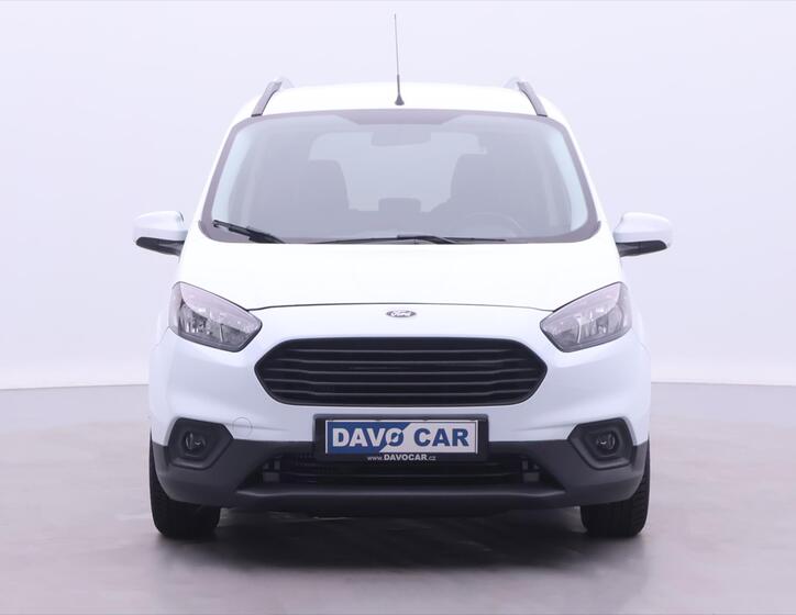 Ford Tourneo Courier 2