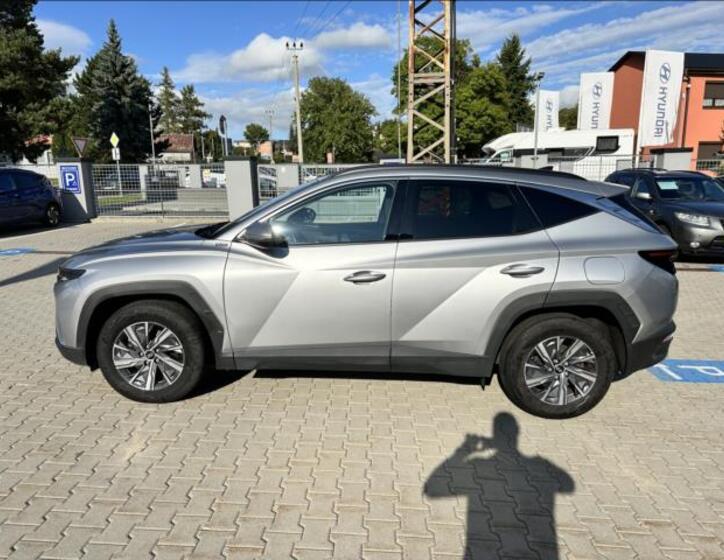 Hyundai Tucson 4