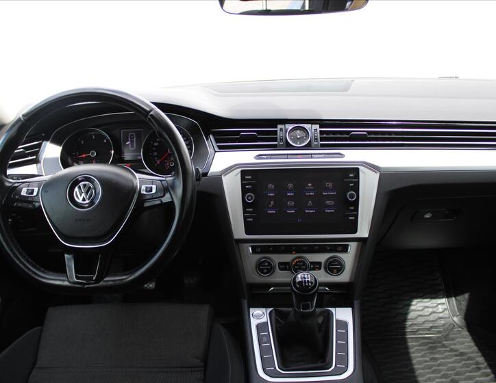 Volkswagen Passat 13