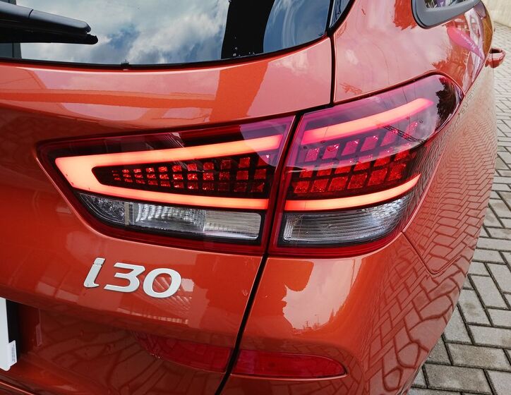 Hyundai i30 32