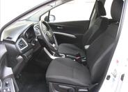Suzuki S-Cross 12