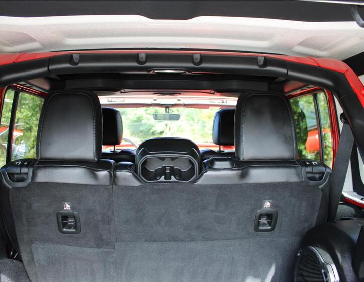 Jeep Wrangler 13