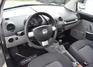 Volkswagen New Beetle 16