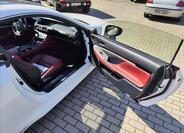 Lexus RC 300h 36
